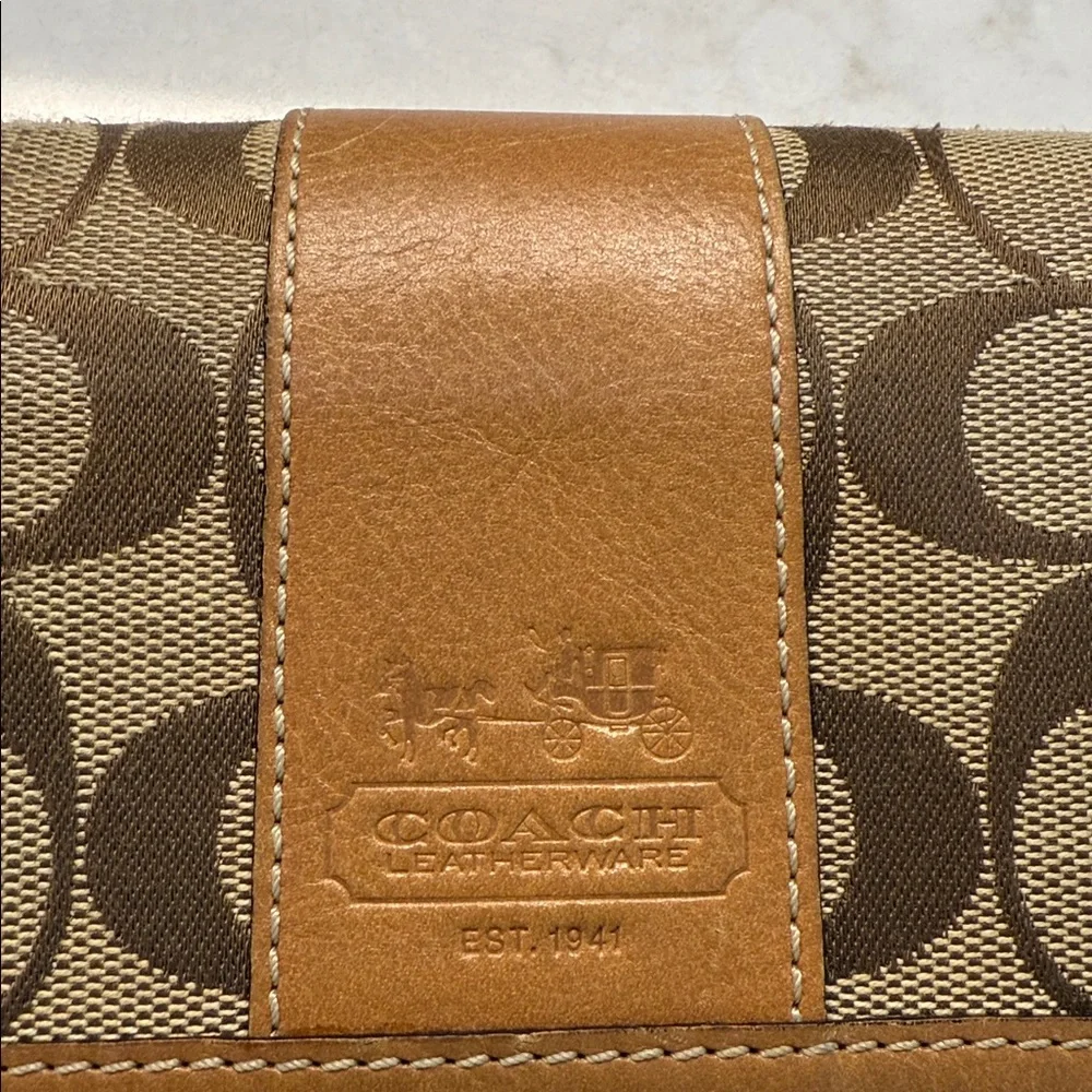Coach Wallet and Dust Bag - Picture 7 of 9